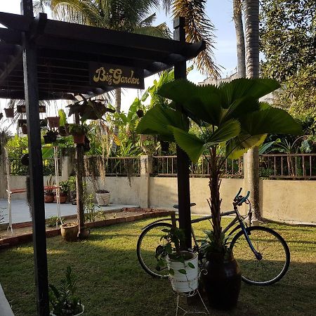 Big Garden Homestay Пантай Ремис Екстериор снимка
