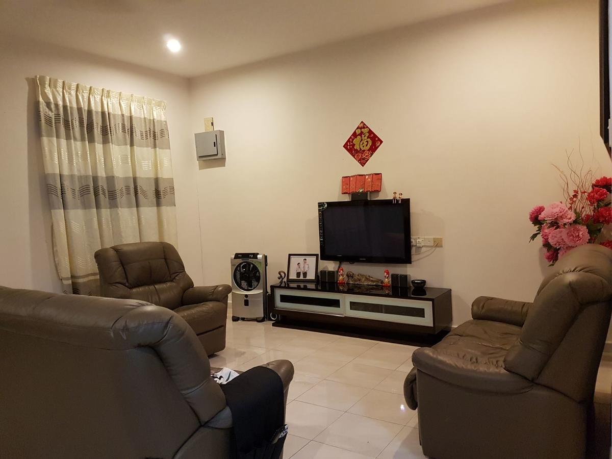 Big Garden Homestay Пантай Ремис Екстериор снимка