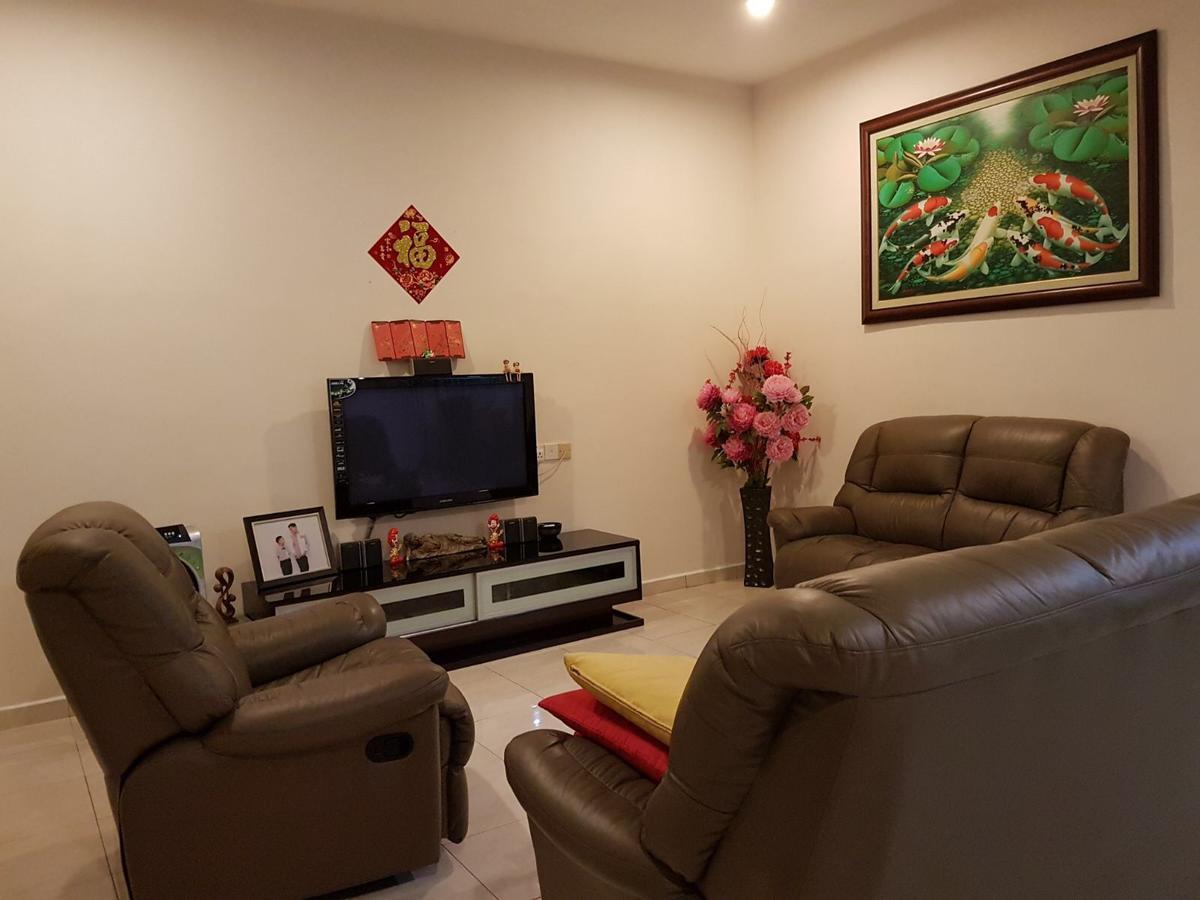 Big Garden Homestay Пантай Ремис Екстериор снимка